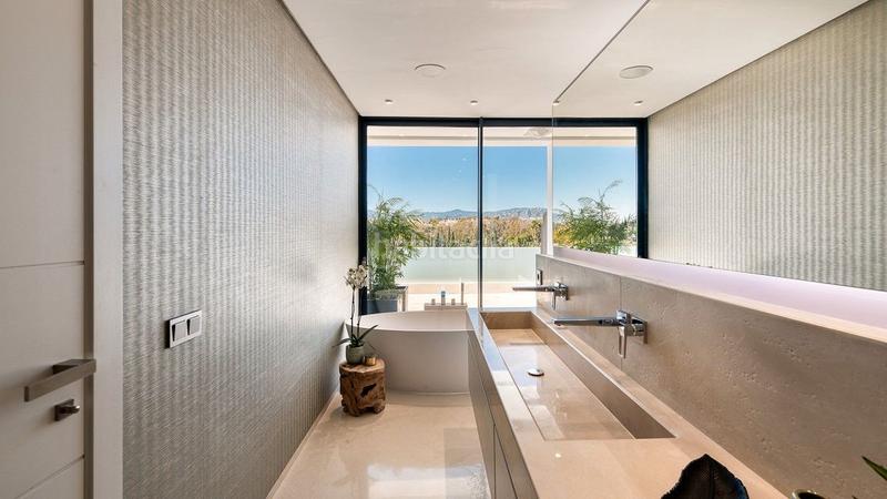 Foto 3f1e3a47-9476-4f86-9cb1-b741732e7abd. Chalet in n/a in lomas de Marbella club Marbella