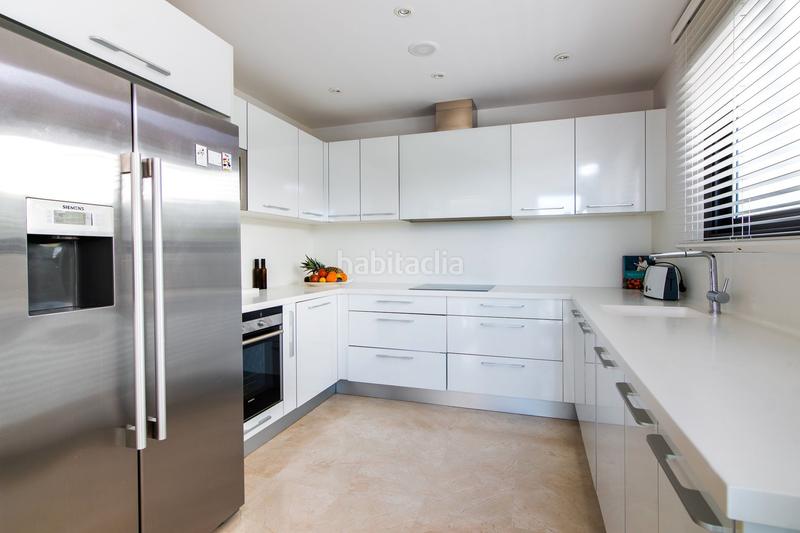 Foto cfa2ea9a-2d33-453d-911f-36607e822cfd. Rent chalet with heating parking pool in Nueva Atalaya Estepona