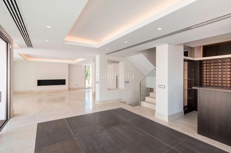 Foto cf30b43b-825f-49f7-b842-37070e37126c. Xalet a n/a a Playa de la Fontanilla Marbella