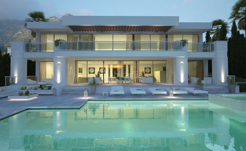 Foto d0974cdc-675b-4f93-8da5-d12c950fff30. Chalet with heating parking pool in Sierra Blanca Marbella