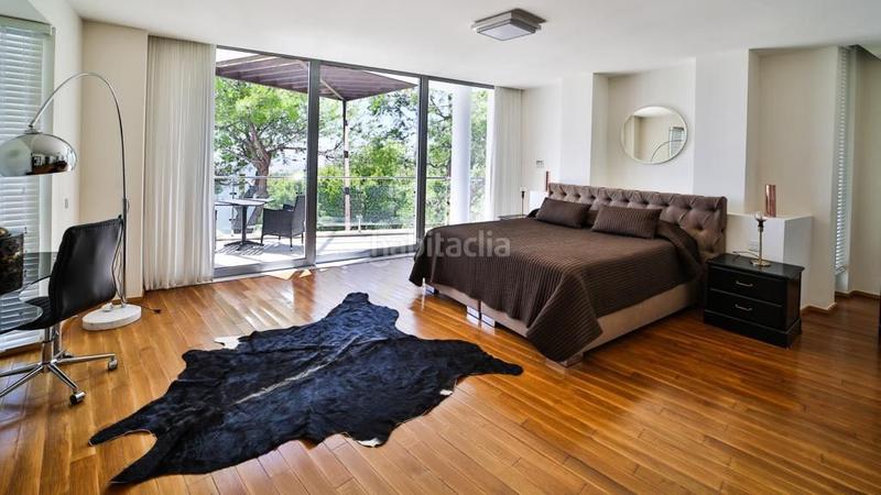 Foto 541ce7fe-3bf8-4ad0-a725-efbca50facf2. Lloguer casa a calle sierra blanca 184 a Nagüeles Alto Marbella