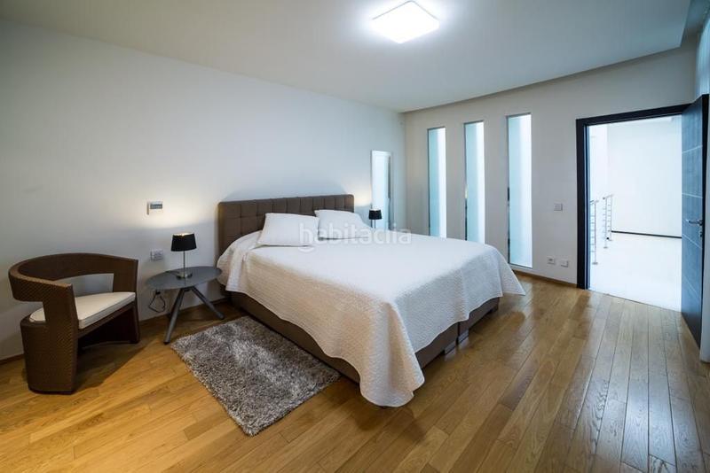 Foto d170d70c-ea74-4a65-a0c2-7a9aedc29922. Miete haus in calle sierra blanca 184 in Nagüeles Alto Marbella