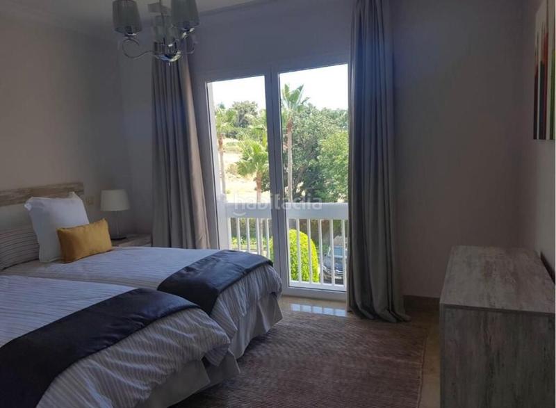 Foto 67485d2e-12ab-4559-9da7-4026a4a7fcd4. Dúplex espectacular ático dúplex en venta en urbanización el lago de los flamingos. en Estepona
