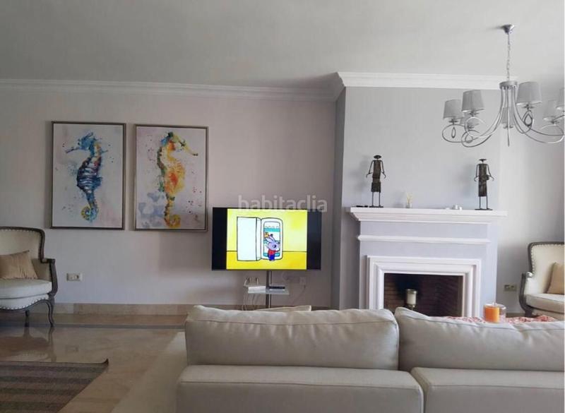Foto c9851049-b298-4ba4-94a0-e9e8e2985712. Dúplex espectacular ático dúplex en venta en urbanización el lago de los flamingos. en Estepona
