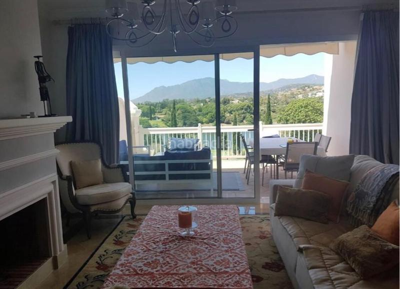 Foto f660f642-2377-415b-b1a4-b074cb742bf9. Dúplex espectacular ático dúplex en venta en urbanización el lago de los flamingos. en Estepona