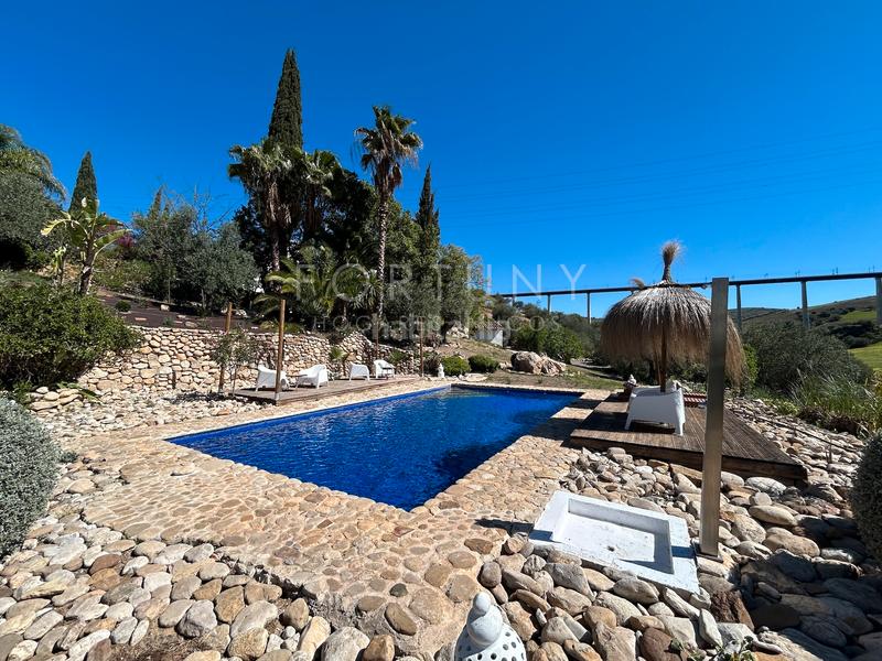 Foto d19ded0a-4937-47b1-808b-d6404461c6aa. Masía en n/a 13 en Álora