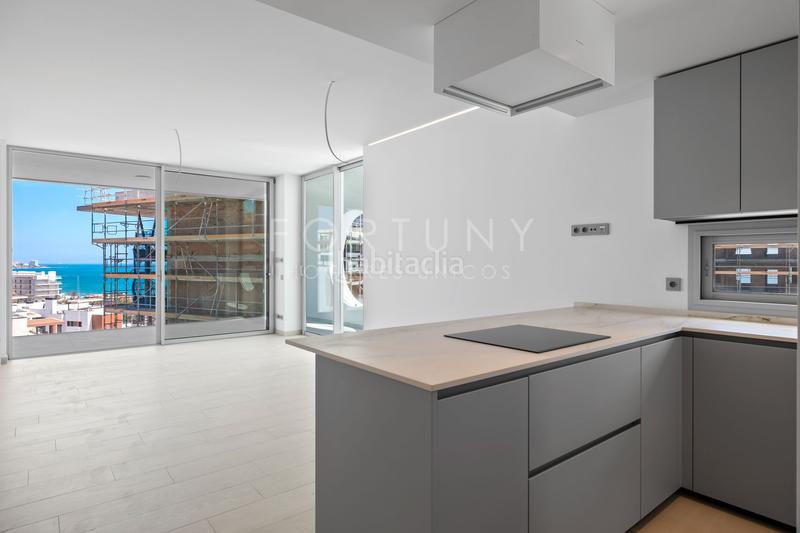 Foto 659f6b57-04cd-4425-915a-d731d4677fa4. Penthouse with parking pool in Los Boliches Fuengirola