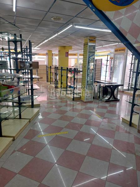 Foto b1b8d670-e063-44e7-8a76-648d489e77c3. Alquiler local comercial en Gibralfaro Málaga