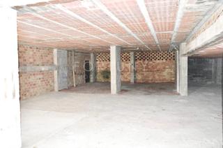 Local commercial à Avenida gamonal 12. Local comercial en bruto en venta en benalmádena, ubicación priv