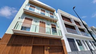 Pis a Avenida del pintor joaquín sorolla 15. Excepcional bajo a estrenar en la zona baja del limonar, málaga