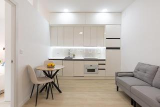 Apartament a Calle mármoles 23. Lote de dos apartamentos totalmente renovados y amueblados a est