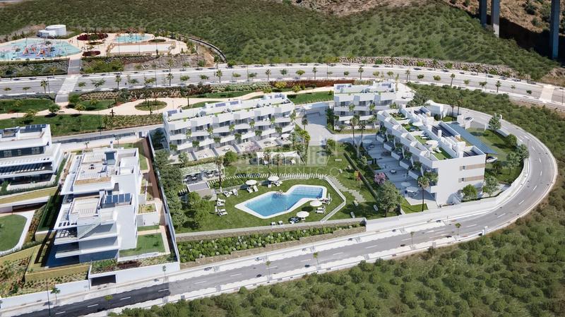 Foto 8ba9f43b-394a-4935-97c9-8c478f2f6576. Apartament amb aparcament piscina a Limonar Málaga