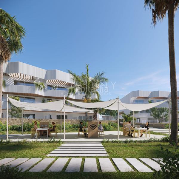 Foto e90df32f-5e1f-4409-a9fc-fda0ab583b67. Apartament amb aparcament piscina a Limonar Málaga