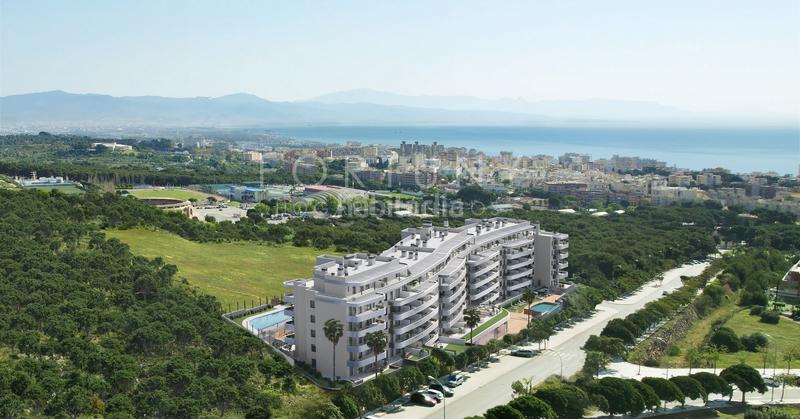 Foto eb756794-d13d-4cde-a43f-b659b6944d52. Appartamento in calle jose maria amado arniches 1 in Torremolinos