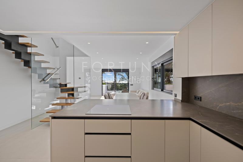 Foto 0f65ae0a-3b89-4287-8fcb-46ee697793e1. Dachwohnung mit parking pool in Paraiso - Barronal Estepona