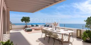 Appartement à Carretera de almería 0. Moderno y luminoso piso de tres dormitorios con terraza y piscin
