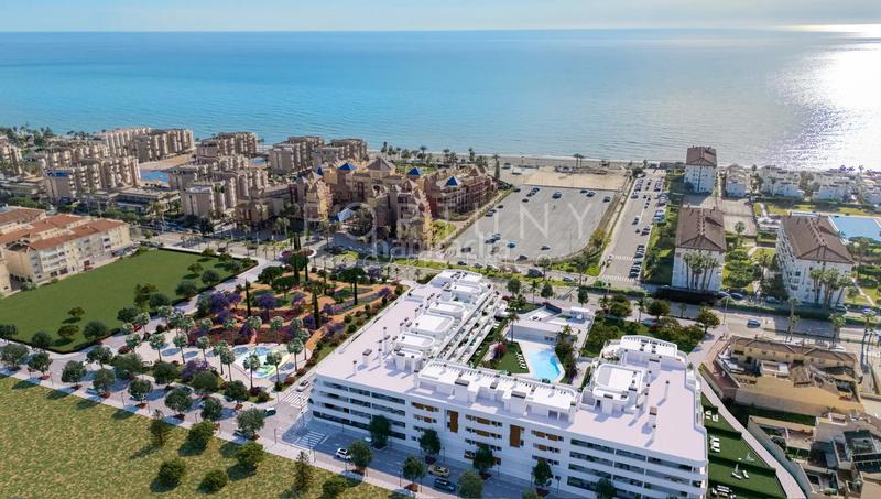 Foto bf883472-766b-4b32-8ee0-4a1a0a67af0b. Pis a avenida de andalucía 28 a Urbanización Santa Rosa Torrox