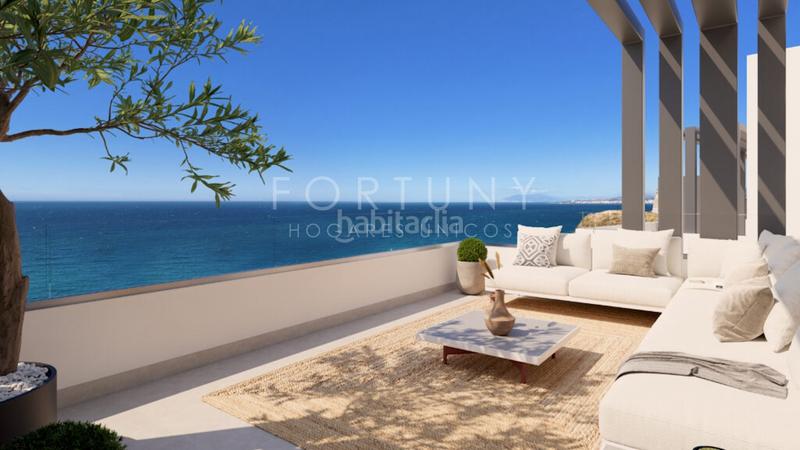 Foto 823f6ac8-ca31-4743-b729-679973e84b91. Casa pareada en carretera de almería 15 cómoda, funcional y luminosa casa pareada con vistas al mar , torrox en Lagos