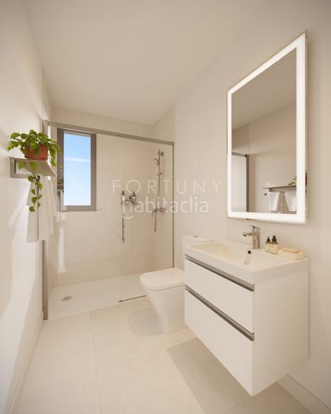 Foto a8c47a22-c05d-45f7-a2c0-a5b0236a9dcc. Casa pareada en carretera de almería 15 cómoda, funcional y luminosa casa pareada con vistas al mar , torrox en Lagos