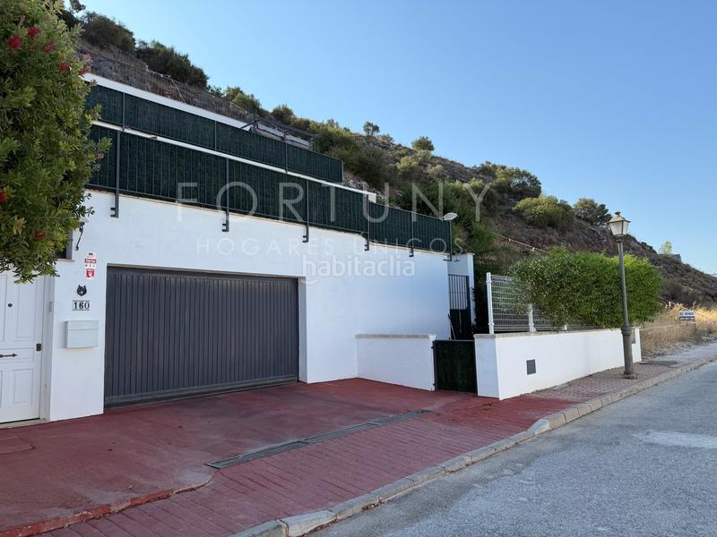 Foto 53a8c878-4539-4a10-aa9b-fce5841242a5. Casa en Coín