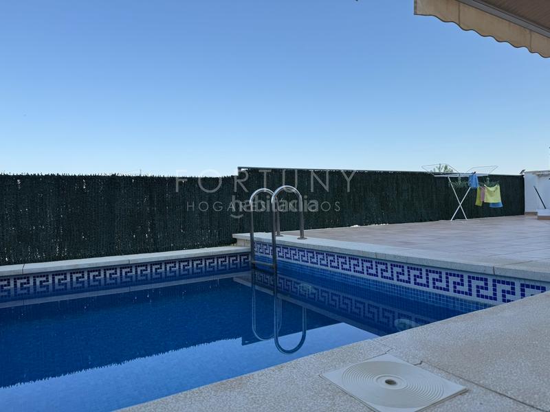 Foto b1bed528-9902-4dcc-bfb3-baab35b502bc. Maison avec piscine dans Coín