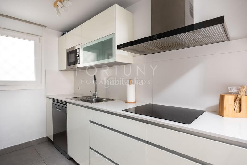 Foto 22f33c54-957e-4803-a5a7-94f87d621c52. Rent flat in calle martínez maldonado 1 in Los Castillejos - La Trinidad Málaga