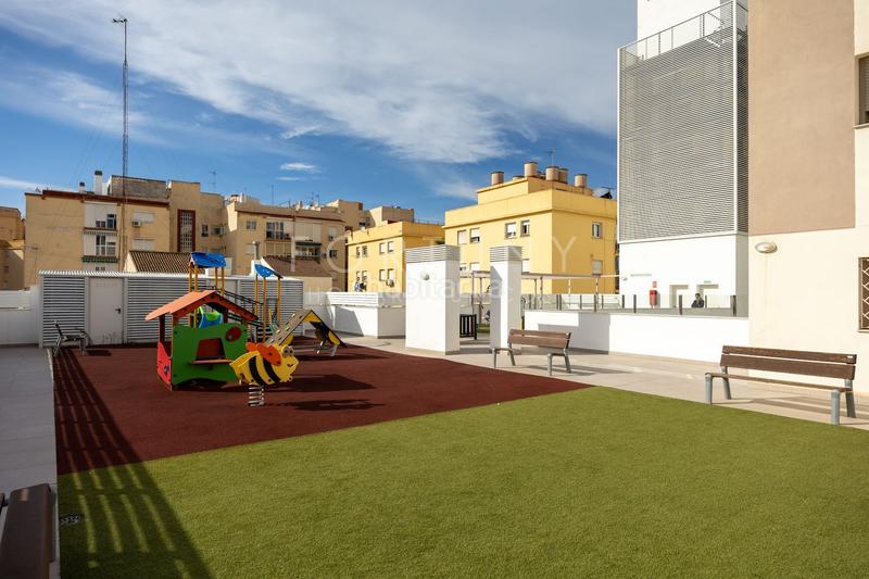 Foto fb13bce8-5866-43fe-bb66-1b17a89ab000. Rent flat in calle martínez maldonado 1 in Los Castillejos - La Trinidad Málaga