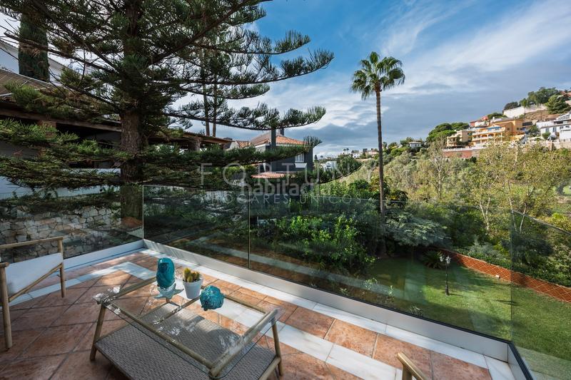 Foto 2d6d1236-5c80-48b6-870a-666d8e524d24. House with fireplace heating parking pool in El Candado Málaga