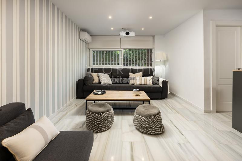 Foto cec10cb3-a6e3-4468-9a5e-c41686c713dc. House with fireplace heating parking pool in El Candado Málaga