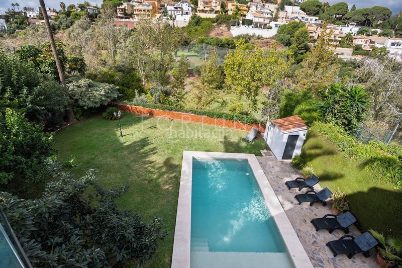 Foto 2987c6a2-b90e-4efb-abfa-f6a053bfd574. Maison avec cheminée chauffage parking piscine dans Málaga