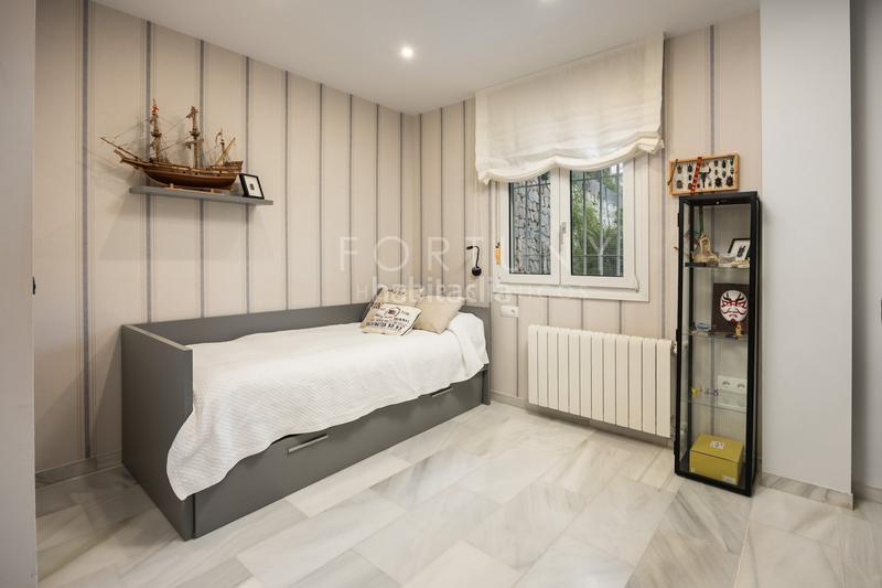 Foto eda7fe4e-97d7-4842-b78b-2c0f123fab6e. Maison avec cheminée chauffage parking piscine dans Málaga