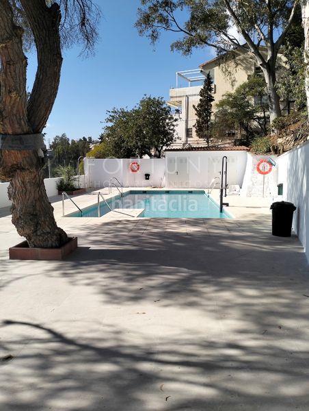 Foto 648ee0c9-a323-4a39-a317-815cb55e6dba. Pis amb piscina a Cerrado de Calderón - Hacienda Paredes Málaga