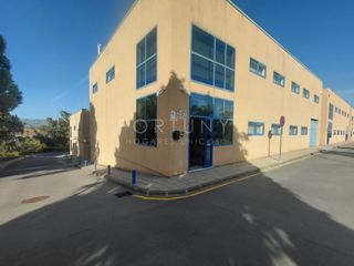 Miete Fabrikhalle in Calle de marie curie 9a