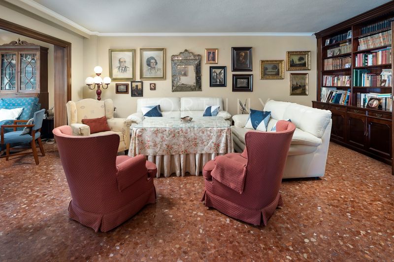 Foto 44d50f7c-85a1-4e29-8b0e-6735867e219d. Piso en calle eugenio sellés 15 en Pedregalejo - Morlaco Málaga