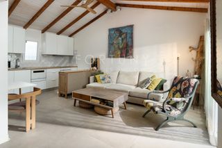 Towny house in Avenida Salvador Allende 228