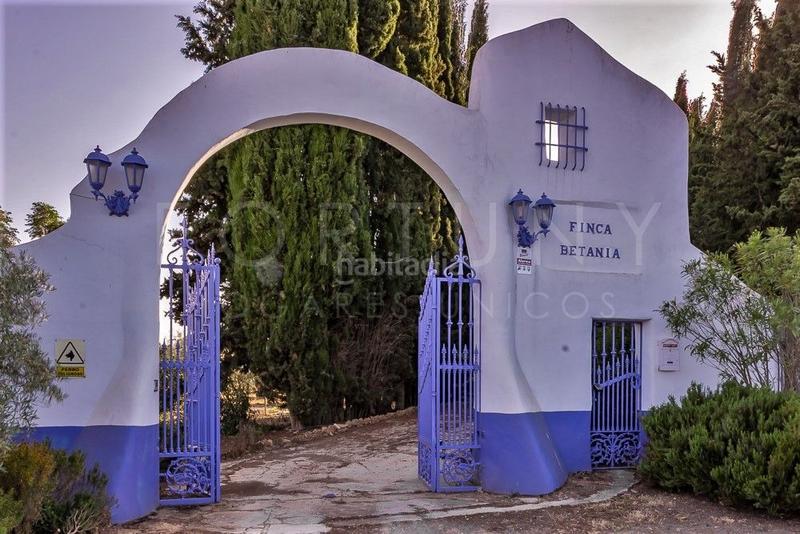 Foto 89ceaea9-eb17-4d94-9429-e2b6705bb763. Casale in avenida llano de pablo picasso 16 in Archidona