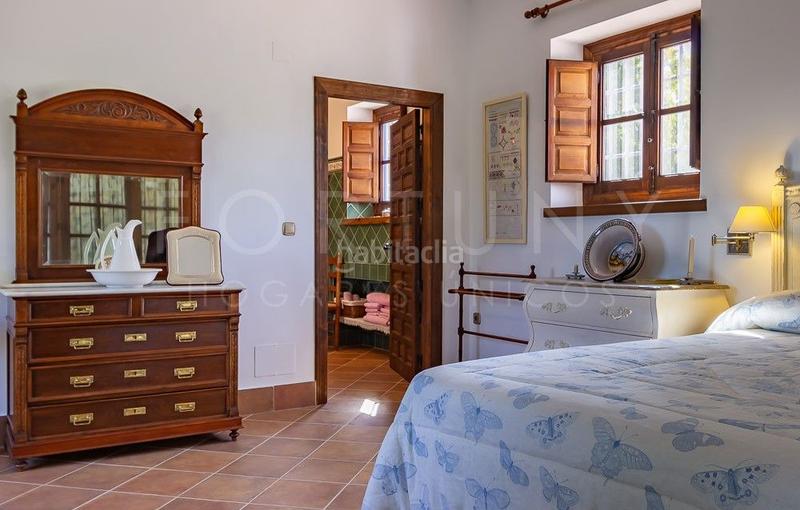 Foto dfdf351f-9269-4da4-801e-21970b543654. Casale in avenida llano de pablo picasso 16 in Archidona