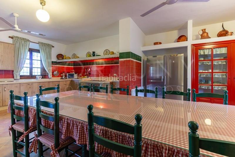 Foto 8569f283-bba1-44d7-b4d8-0e4dfd7cb770. Mas dans avenida llano de pablo picasso 16 dans Archidona