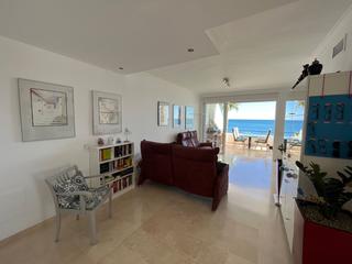 Appartement à Bahía de Casares. Increíble apartamento en primera línea de playa con impresionant