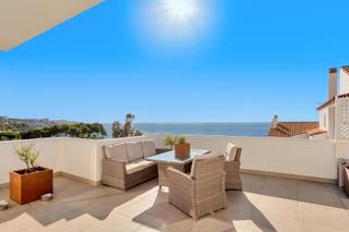 Piccolo appartamento in Seghers. Precioso apartamento reformado moderno en primera línea de playa