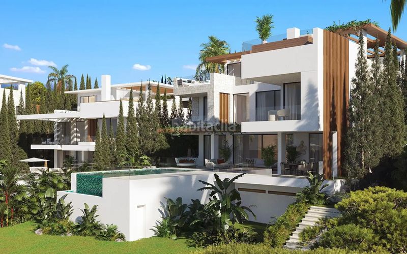 Foto 51538ae2-cd00-40c6-a51e-d615b1ea35f6. Casa amb aparcament piscina a La Concha - Resina Golf Estepona