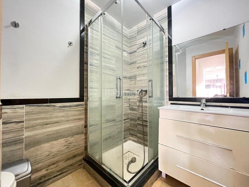 Foto b3bffae4-d0b5-45a0-981e-b04b51118f25. Apartament amb aparcament piscina a Bahía Dorada Estepona