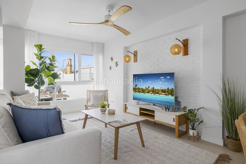 Foto 81ea0447-48c4-4cb6-a3f9-54f4f6b4488b. Apartamento céntrico piso recientemente renovado de dos dormitorios a un paso de la playa en Estepona