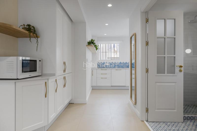 Foto 9a44b1ff-cfb8-4345-9bc3-ae60eb2e00b8. Apartamento céntrico piso recientemente renovado de dos dormitorios a un paso de la playa en Estepona
