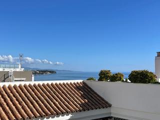 Ático en Centro. Ático dúplex de un dormitorio en primera línea con vistas al mar