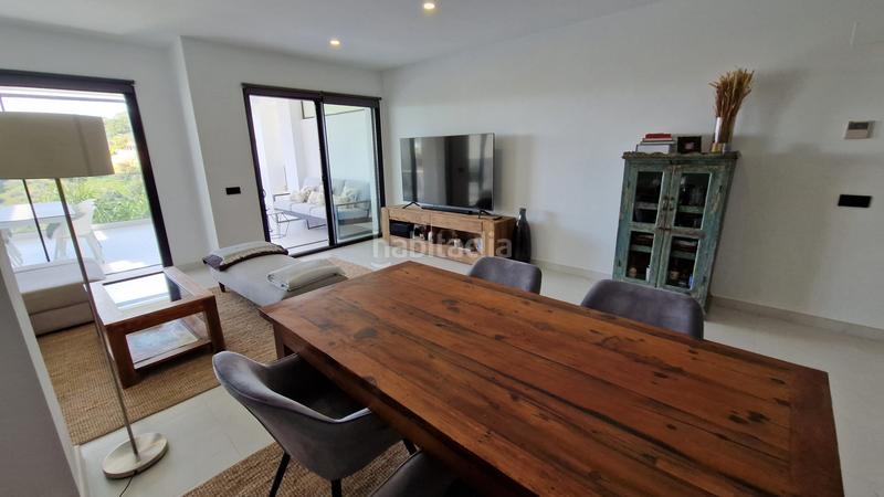 Foto 1459bda6-c00a-4e5e-910d-9ccc96e2f474. Appartement avec parking piscine dans altos de Estepona Estepona