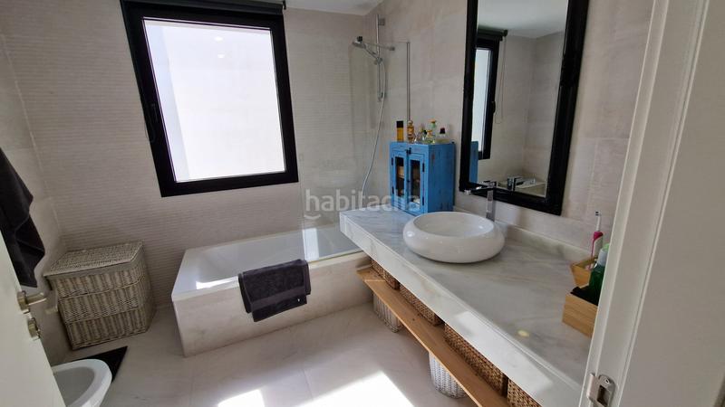 Foto c9752987-825b-489f-9c9d-df96a96ce00a. Appartement avec parking piscine dans altos de Estepona Estepona