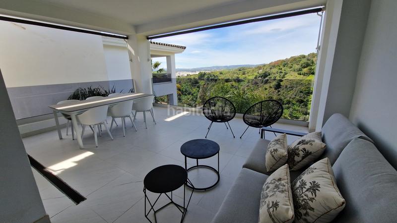 Foto f7387f6f-887c-4dcb-929d-0e53ff3b55b6. Appartement avec parking piscine dans altos de Estepona Estepona