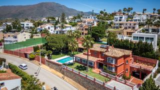 Casa a Seghers. Exclusiva villa en seghers, estepona  lujo, ubicación e impresio