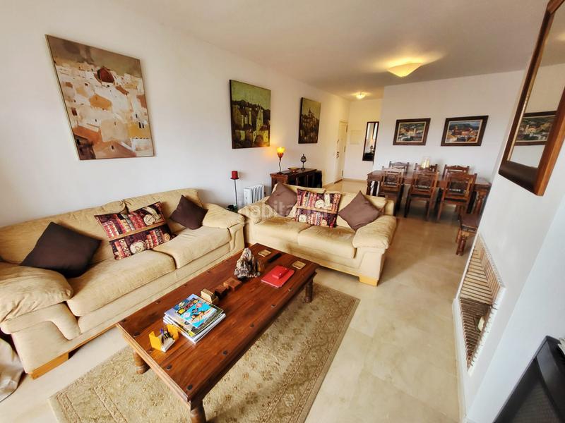 Foto 0daab80c-ad9a-4b36-8e45-c192a6cdc438. Planta baja fantástico apartamento golf en Estepona golf Estepona